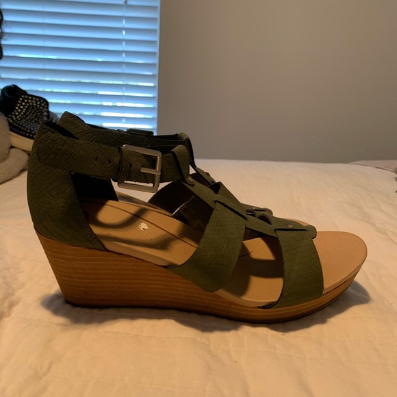 Wedges - Picture 2 of 3